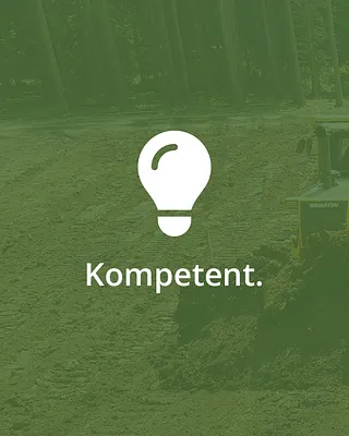 Glühbirnen-Icon und Text "Kompetent."